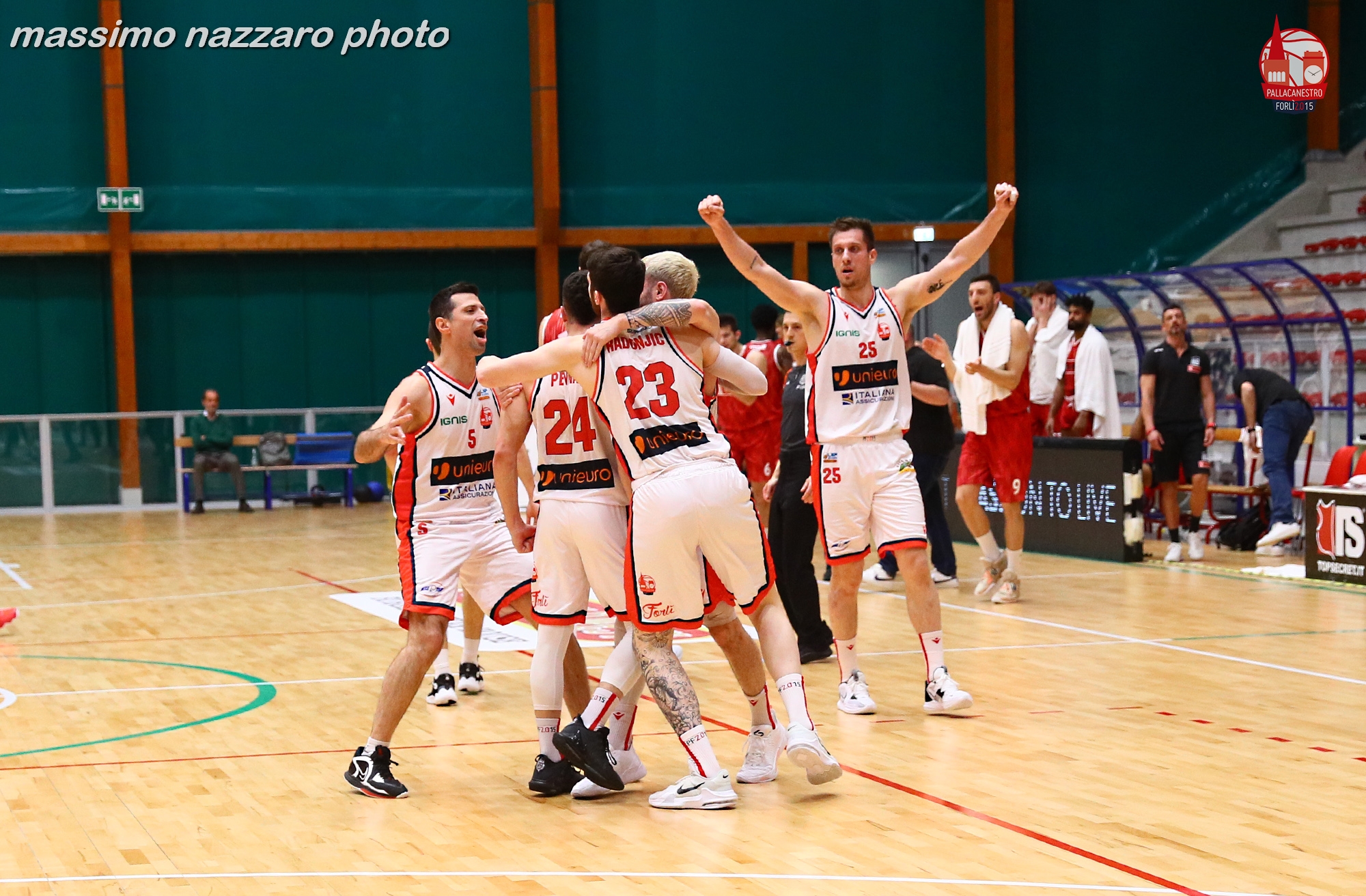 Chiusi – Unieuro G3_4